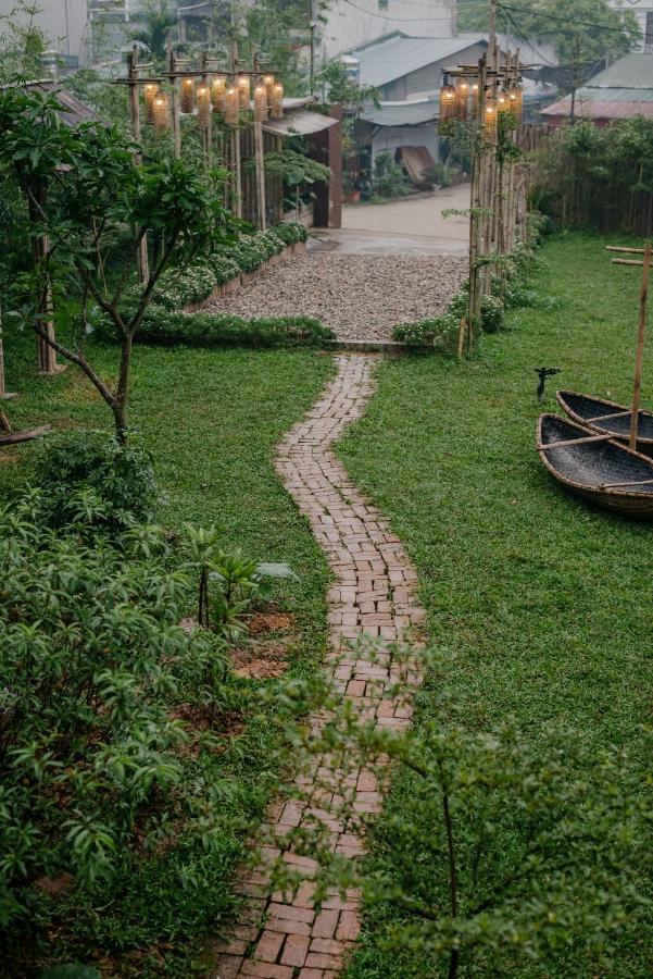 Dinh Gia Trang - Homestay & Coffee The Ruong Exterior photo