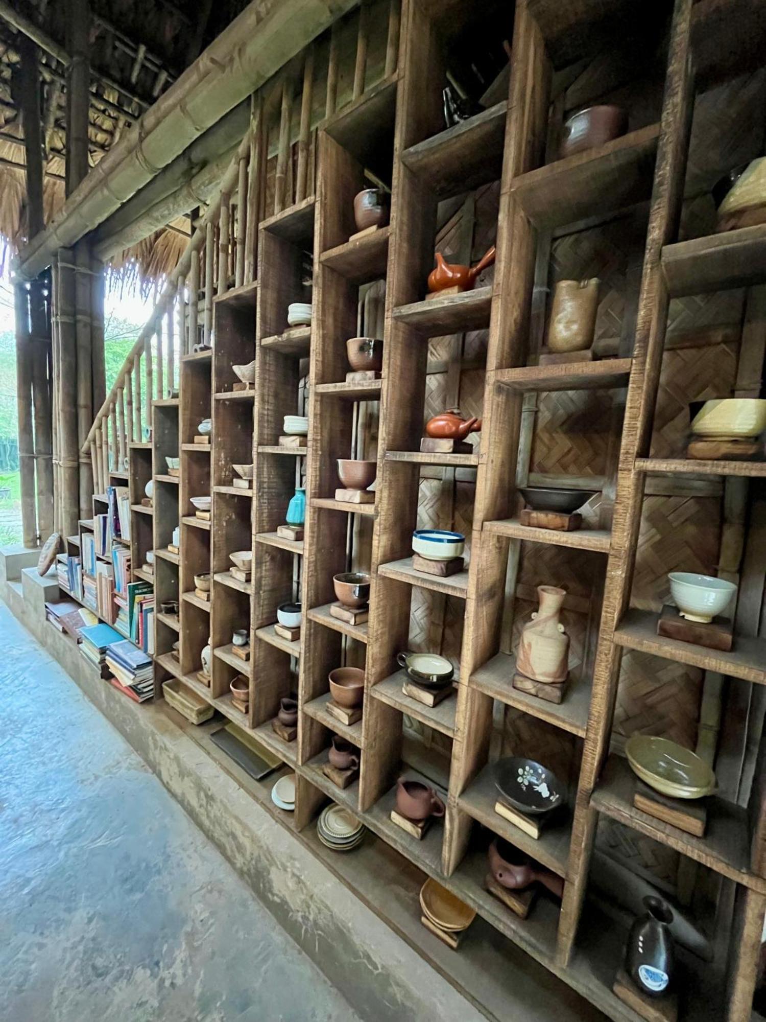 Dinh Gia Trang - Homestay & Coffee The Ruong Exterior photo